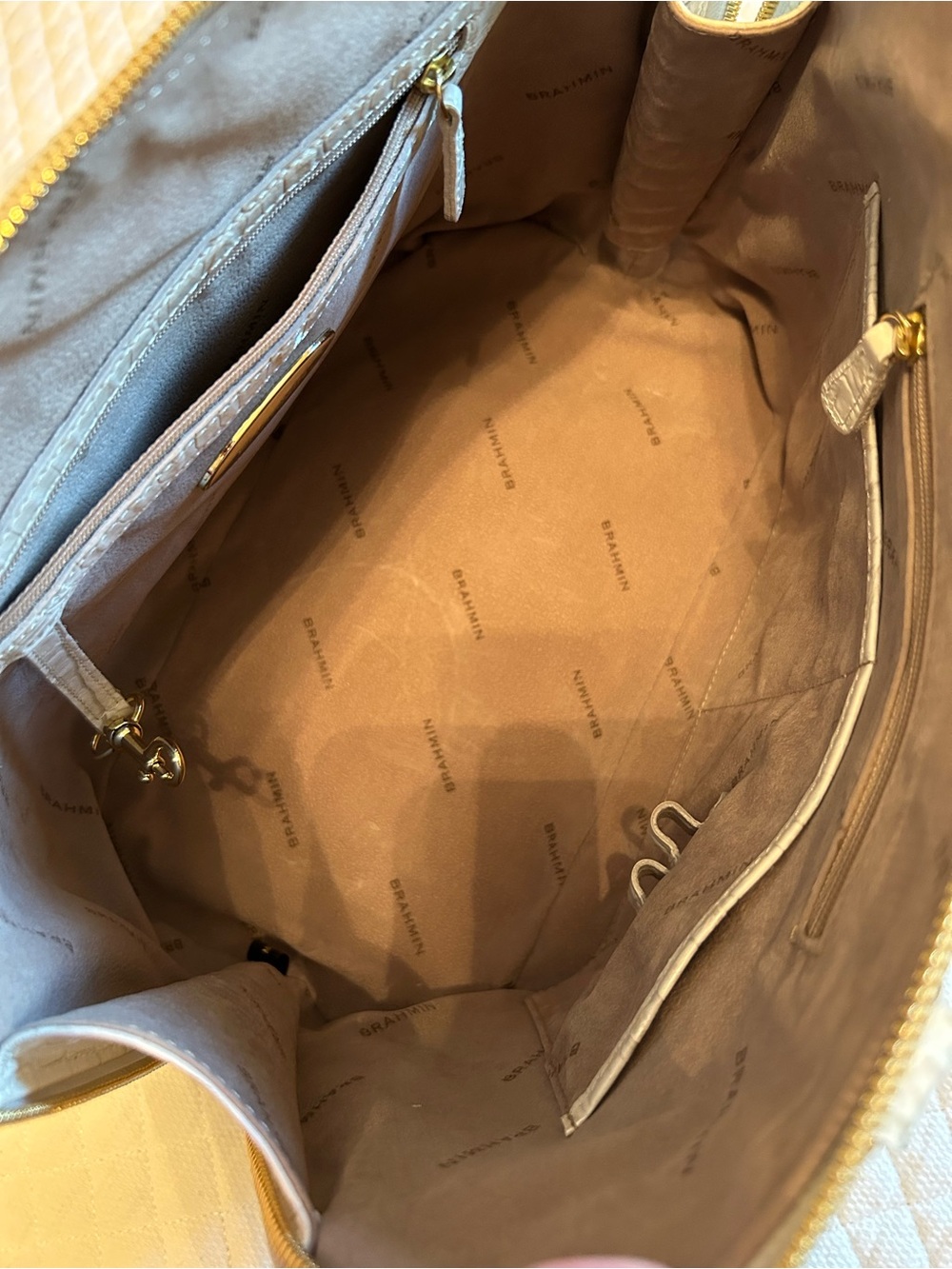 NWT Brahmin Vivian Satchel in Macaroon La Scala Embossed Leather - Picture 8 of 12